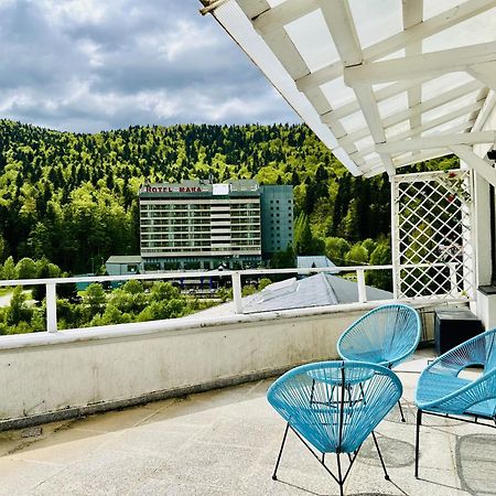 Ferienwohnung Sky Is The Limit Sinaia Exterior foto